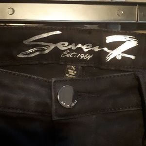 Black cropped skinny Seven Jeans